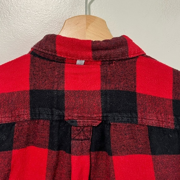 Denim & Flower by Ricky Singh Red & Black Buffalo Plaid Flannel Shirt - Men’s M - Picture 14 of 14